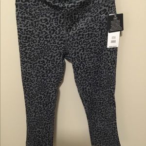 Moisture wicking leggings